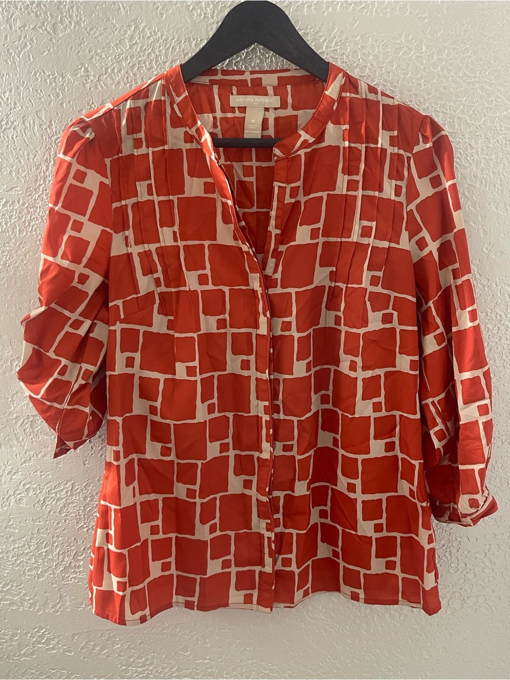 Banana Republic Women’s Orange/Cream Geometric Blouse Adjustable Sleeves Medium